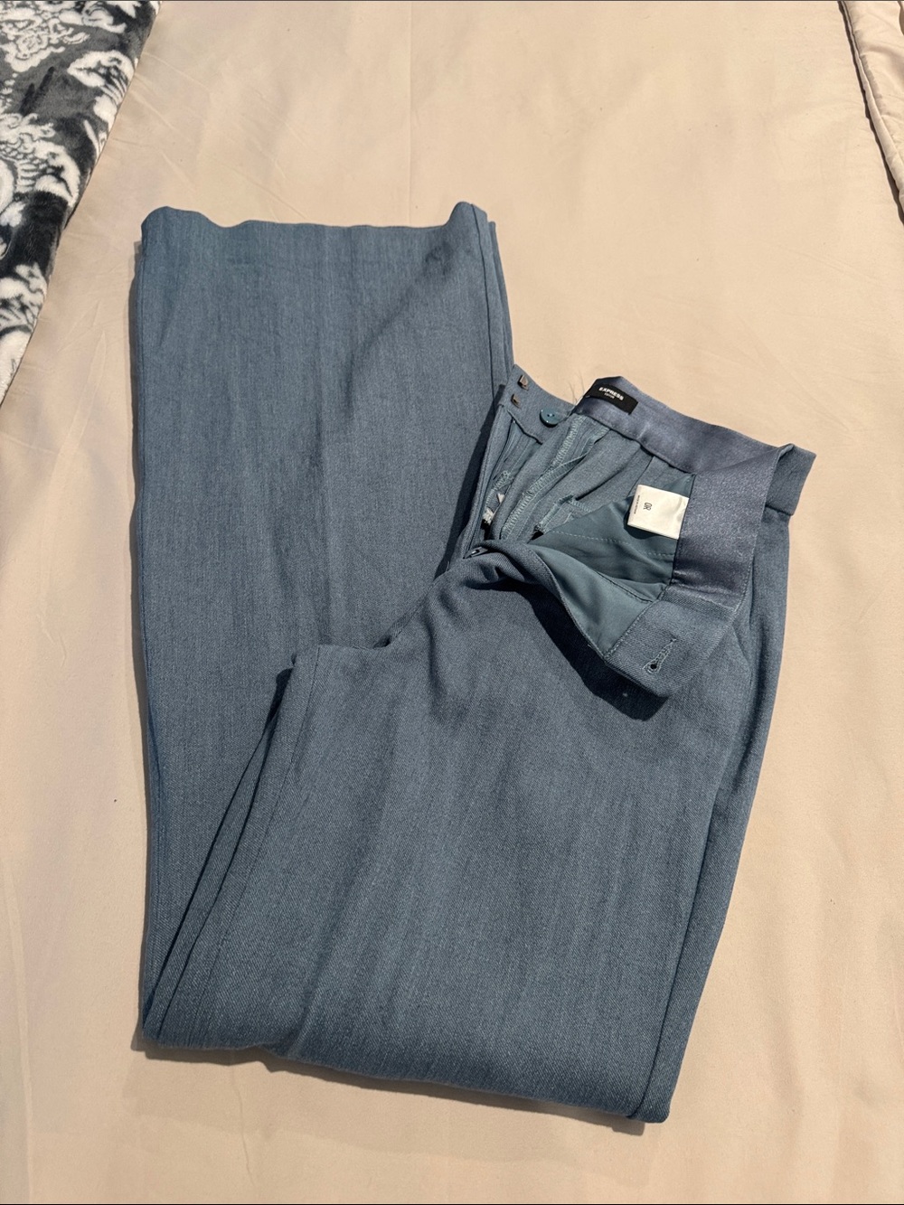 Express Editor High rise stretch flare dress pants 0 blue.